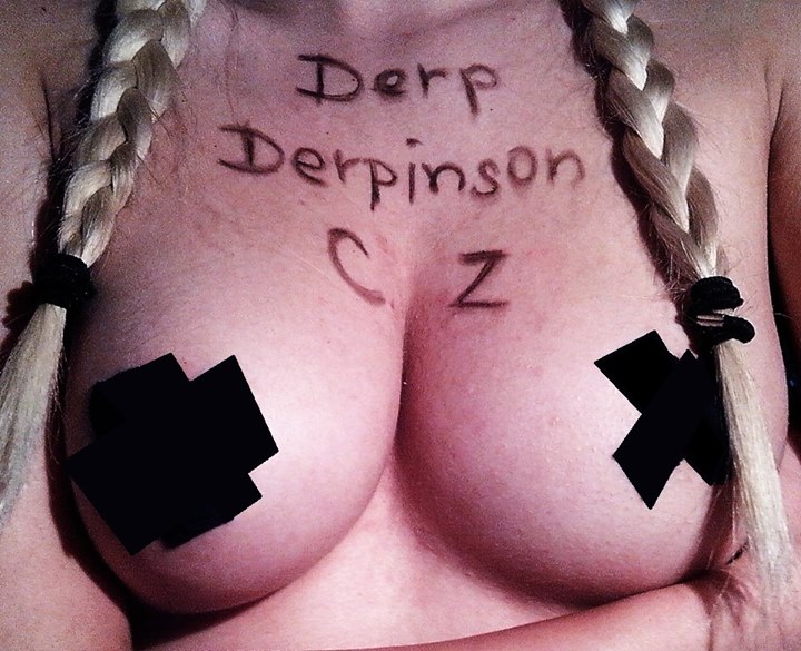 Jooooo, kozy na úvodce. Teď vypadám jako drsnej klátič. ..l.,